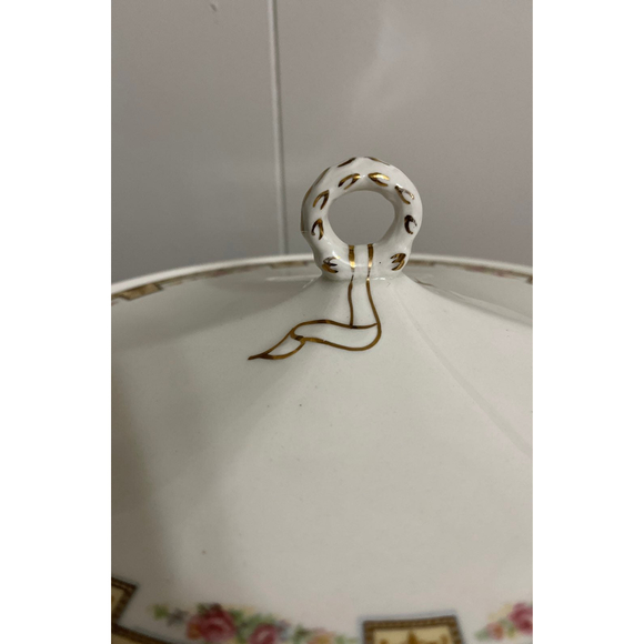 Vintage W.H. Grindley & Co The Victory Covered Vegetable Bowl - Picture 3 of 11